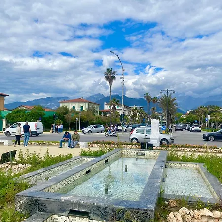 Cori's Marina di Massa